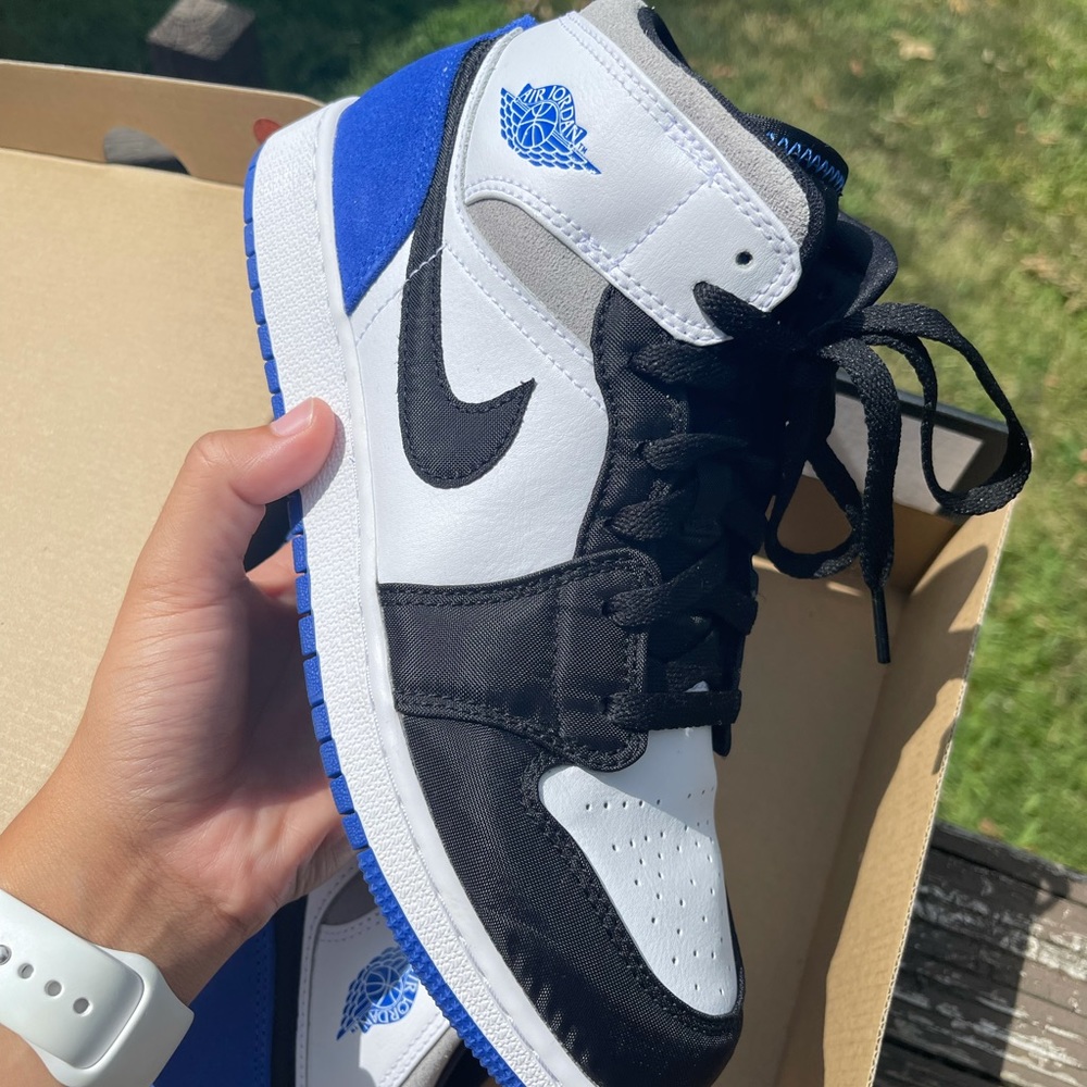 Jordan 1 Mid